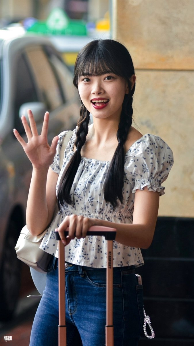 Selamat atas kelulusannya cece <a href="/A_FionyJKT48/">Fiony Alveria Tantri</a> 

Akhirnya resmi Fiony Alveria Tantri, S.Ds 

Bangga banget banget 🤍