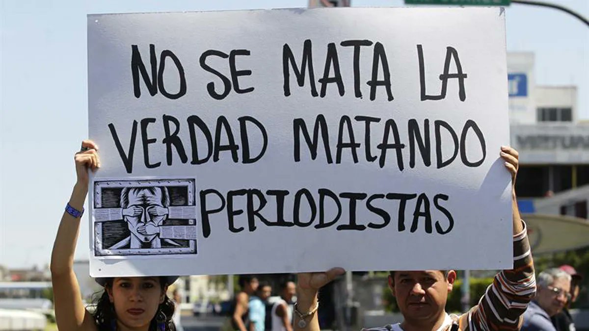🚨 Artículo 19 señaló que México fue en 2025 el país más violento para ejercer el periodismo en América Latina, con asesinatos, desapariciones y más de 450 agresiones contra comunicadores. #Periodismo #México @article19mex <a href="/RSF_esp/">RSF en español</a>
