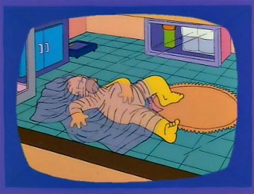 Y lo último del gran escándalo: 

Inzulzo duerme desnudo en una bolsa de oxígeno, que según él, le da poderes sexuales.