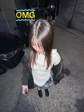 レナ tweet media