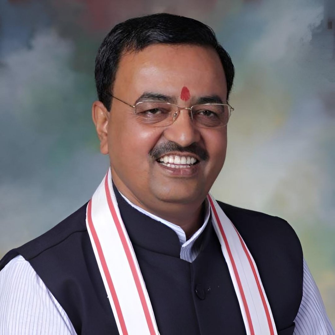 उत्तरप्रदेश के लोकप्रिय उपमुख्यमंत्री श्री <a href="/kpmaurya1/">Keshav Prasad Maurya</a> जी को जन्मदिन की हार्दिक शुभकामनाएं।

प्रभु सदाशिव से प्रार्थना है कि आप सदैव स्वस्थ, दीर्घायु एवं ऊर्जावान रहें तथा आपके नेतृत्व में प्रदेश निरंतर विकास और जनकल्याण के नए आयाम स्थापित करता रहे।
आपका समर्पण एवं जनसेवा का भाव