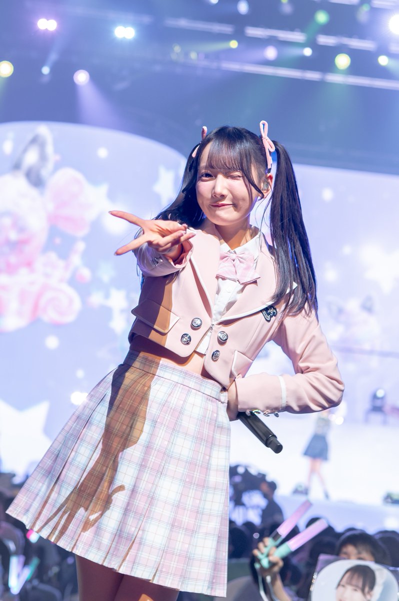 anna_generation's tweet photo. ･･━✧━････━✧━････━✧━････━✧━･･
2026/5/4 
≠MEアリーナツアー2026『喝采パレード』
in 東京ガーデンシアター 夜公演
･･━✧━････━✧━････━✧━････━✧━

鈴木瞳美ちゃん(@suzuki_hitomi_)

#鈴木瞳美 
#ノイミーアリーナツアー2026
#ノイミー_カメコ https://t.co/rVTexSa7Uo