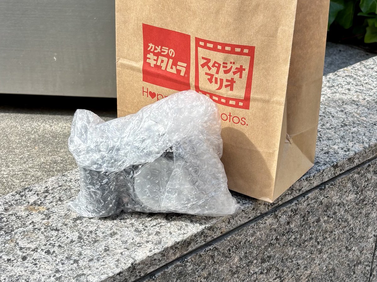 中古だけど思わず買ってしまった💦 初の一眼レフ📸 レンズ買わないと