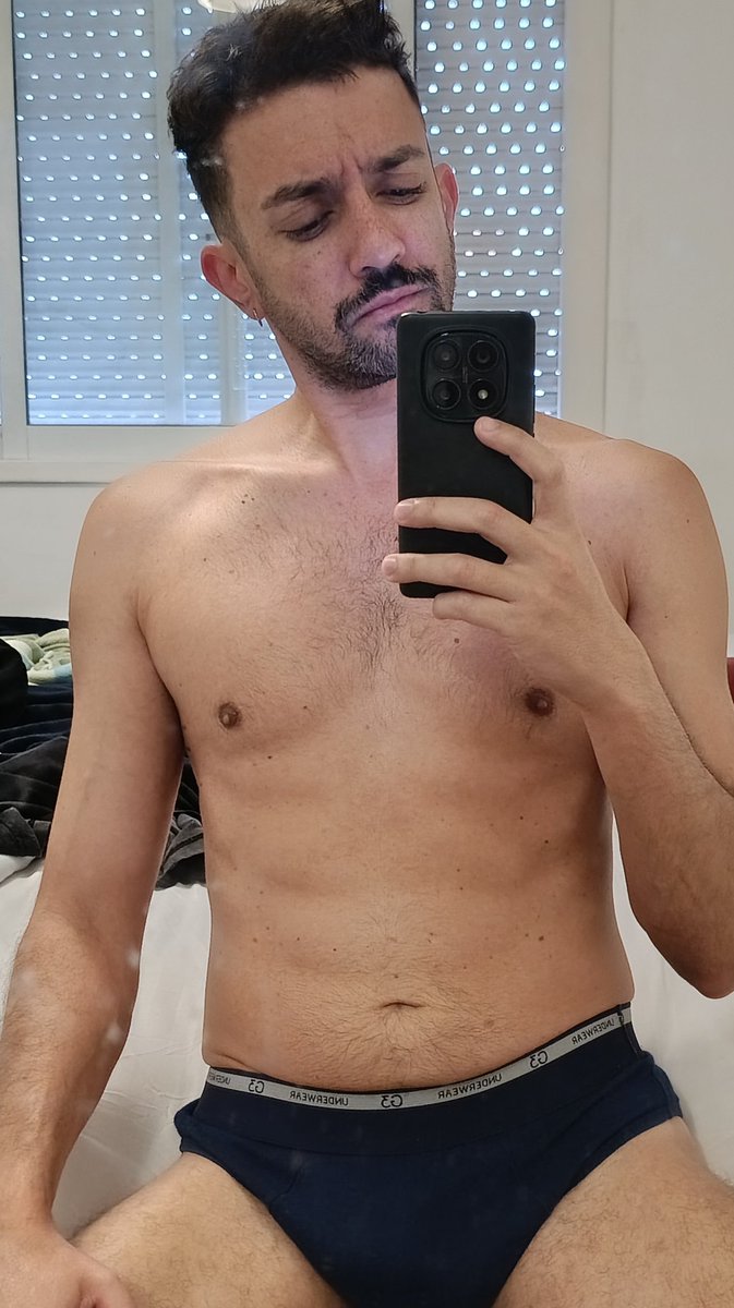 MartinTala88's tweet photo. Me gustó el pliegue por encima del slip https://t.co/ewviEFbZ88