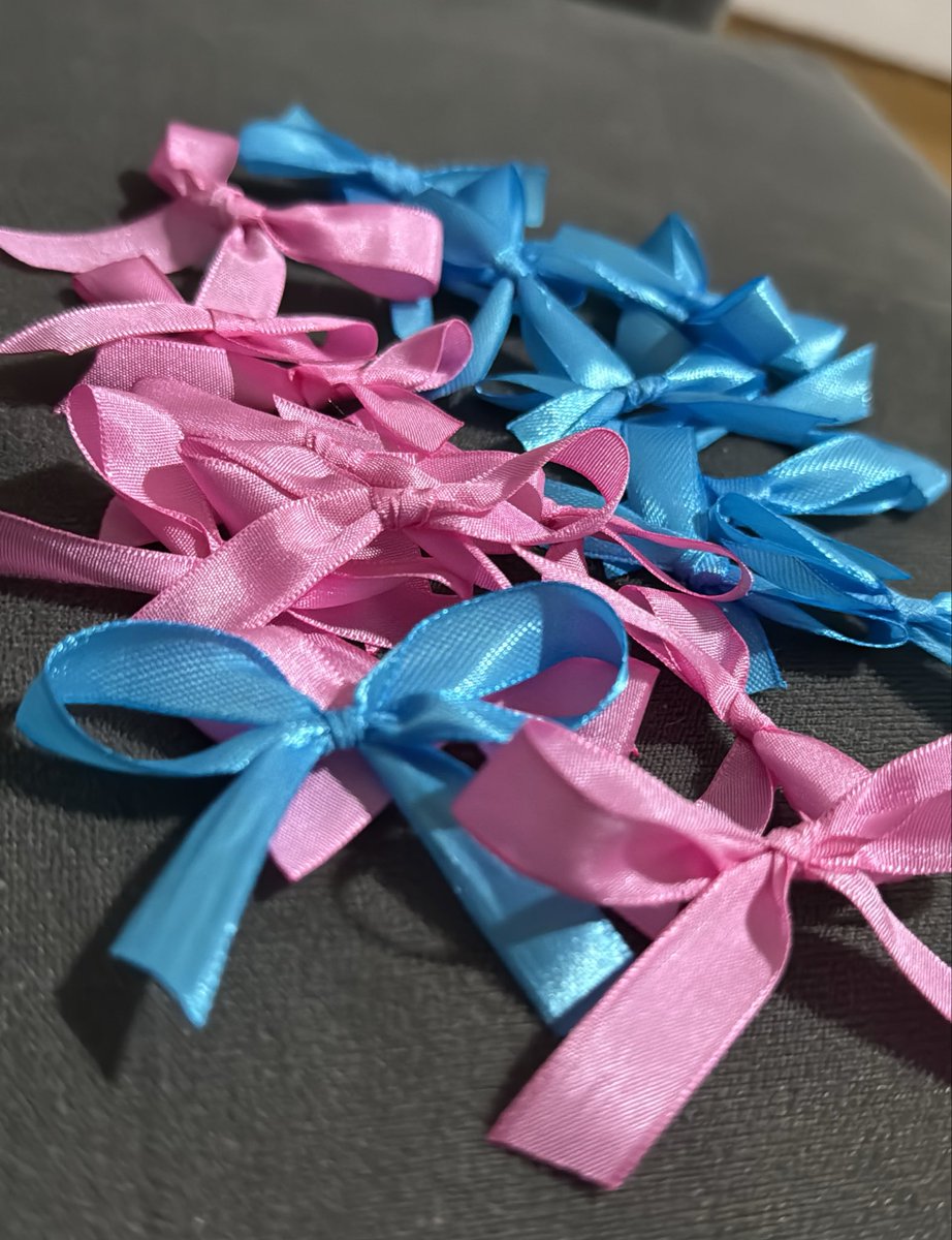 Llegó el día de saber tu nombre mi bebé🥰 
Estoy tan ansiosa por saber de qué color se pinta mi mundo🤍