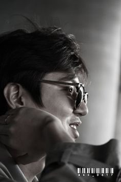 AmNohbdy's tweet photo. He has expressed that his fans' support is his "driving force" and that he feels "happy knowing that I have amazing fans around the world who continue to stand by me".
#LeeMinHo has mentioned it is his duty to be responsible and professional for his fans. https://t.co/Y3P4d4wODB
