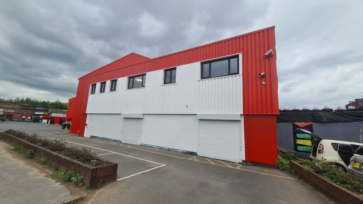 AngliaDecor's tweet photo. Cladding Spraying 

https://t.co/cGA6Paqih9

Cladding Transformation by Anglia Decor Ltd

At Anglia Decor Ltd, we specialise in bringing tired, weathered cladding back to life—without the need for costly replacements
Get in touch to arrange a free quote https://t.co/98z0auODbi