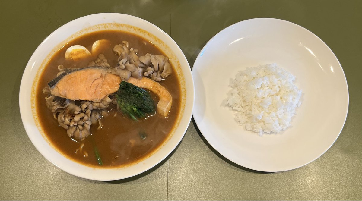 Le_Re_LEE's tweet photo. 『IN CURRY』

鮭
辛さ7
＋ゆで卵 https://t.co/ACYBYEmsBs