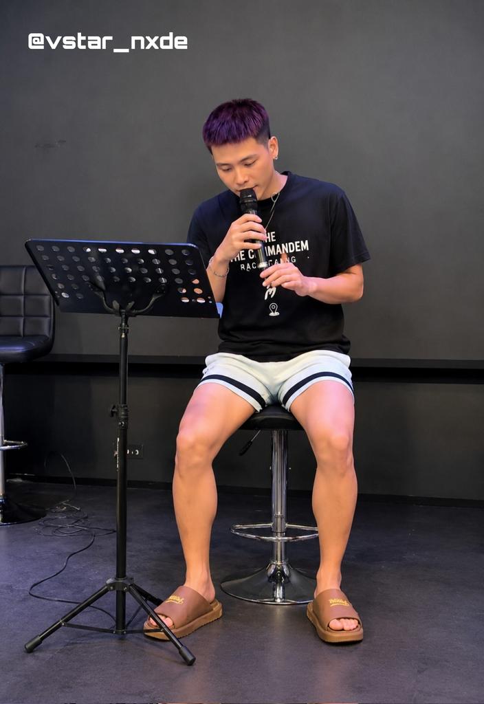 vstar_nxde's tweet photo. Mới làm nét xíu thôi đã nứng rầu https://t.co/rwvkfTNfak