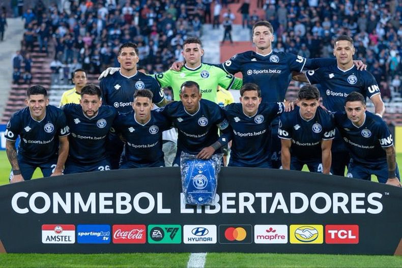 felixsquash's tweet photo. Me crie escuchando sobre la grandeza de este club en mendoza 
Crecí cantando “las buenas ya van a venir” “los momentos de gloria van a volver” 

Hoy entre los 16 mejores del continente punteros en Argentina Y LA LEPRA VA

Gracias a este equipo por poner la historia en su lugar https://t.co/QQLJhUswf5