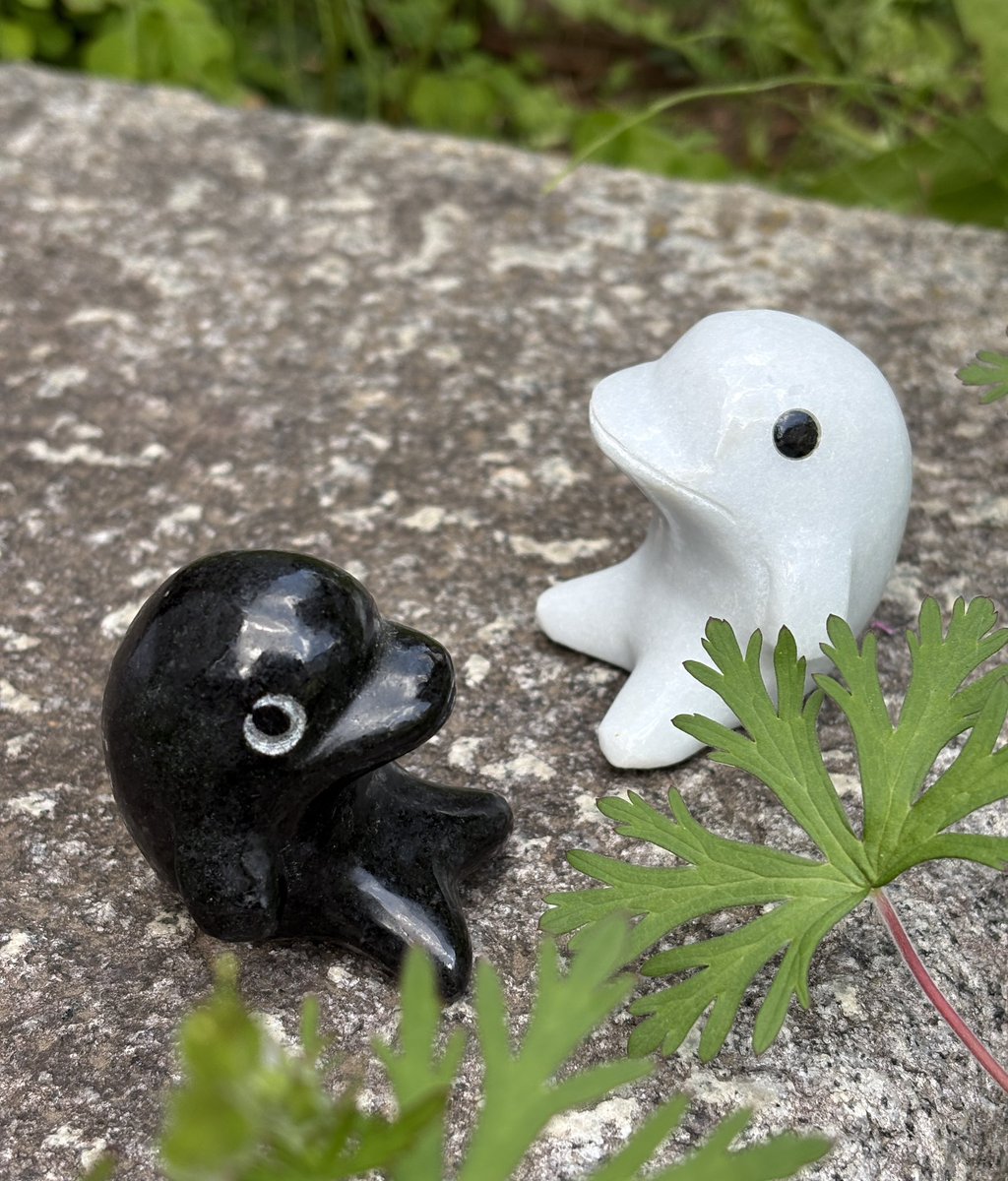 イルカ/実りある大地　非売品　限定品　IRUKA 石材店さんが下さった石細工のイルカちゃん！ 「墓の中をもっと明るく