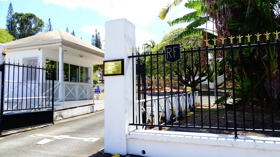 la1ere's tweet photo. 🔴Nouvelle-Calédonie : élections le 28 juin et ouverture du corps électoral, les annonces autour des provinciales loin de faire l'unanimité

➡️https://t.co/jNB7ETKmzJ https://t.co/W6prYojKQ9