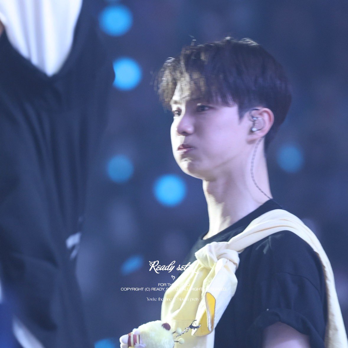 밤지 tweet media