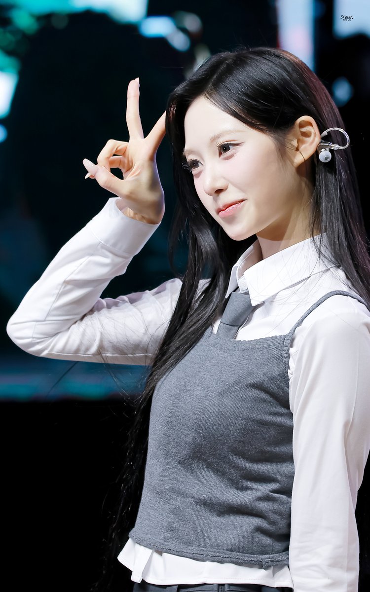 RESCENE_SCENT's tweet photo. 260505 남원춘향제
HQ. LIV

왼얼 여신 진경은
#RESCENE #리센느 #リセンヌ 
#LIV #리브 #리뿌왔숑 #リブ https://t.co/b0QkF70IJn