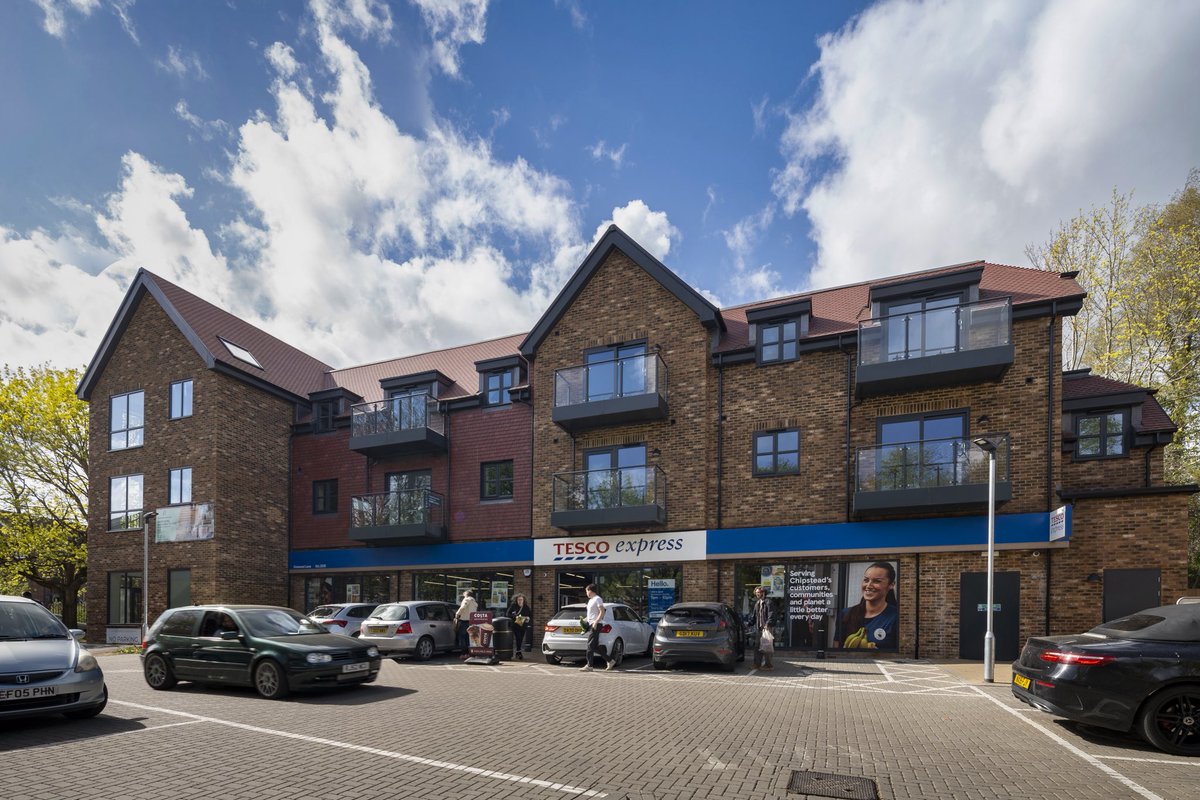 BenSimpsonMRICS's tweet photo. 🛒On the Market | Chipstead CR5

Long-let, index-linked @Tesco investment in an affluent Surrey commuter location.

🔷 Tesco Stores Ltd
🔷 15-year lease from Dec-24
🔷 £148,500 p.a. income
🔷 RPI-linked reviews
🔷 OIEO £2.42m (5.75% NIY)

For further info contact @Green_and_Ptrs https://t.co/UeysszllIP