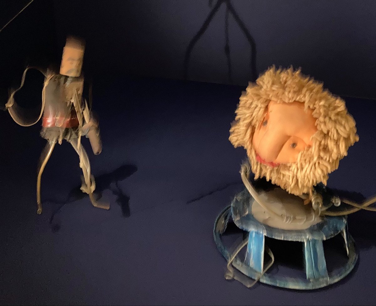 YPiarroux's tweet photo. Bonjour. Quelques personnages du petit cirque de #Calder. Exposition à la fondation Louis Vuitton. @cultura_hola https://t.co/G5dYScOeUn