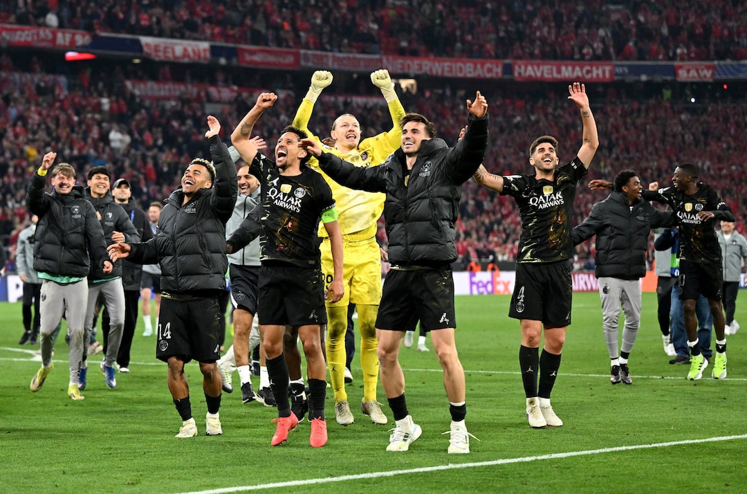 AnellixMedia's tweet photo. Paris Saint-Germain clinched their place in the Champions League final after a tense 1-1 draw with Bayern Munich at the Allianz Arena, edging through with a thrilling 6-5 aggregate victory.

🏆⚽🔥 #PSG #UCL #ChampionsLeague #BayernVsPSG #FootballDrama #RoadToFinal https://t.co/36WdsWQwrs