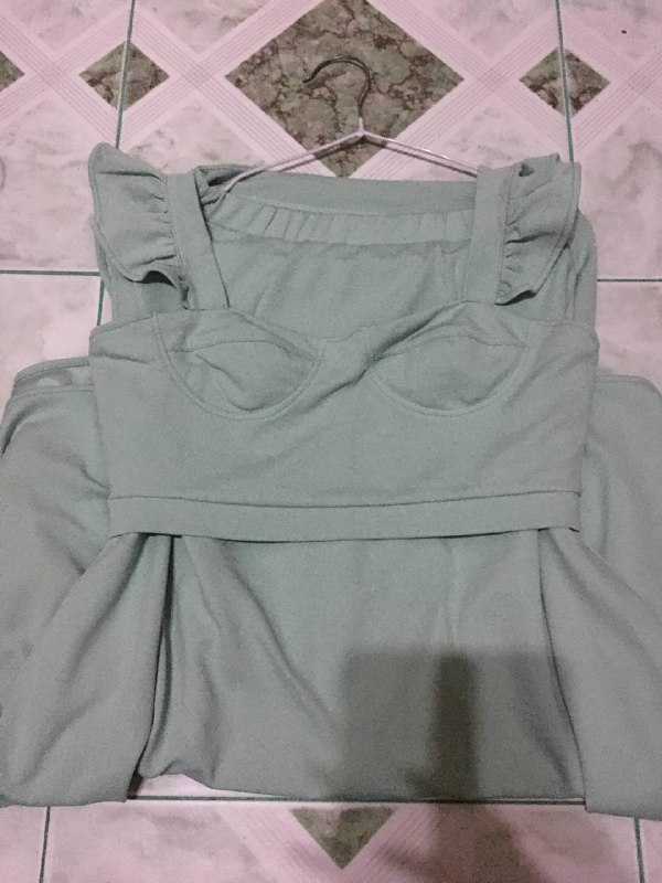 sunflwysh_'s tweet photo. sage green dress

- large-semi xl
- used twice only

₱200 https://t.co/4ce4jCji3q