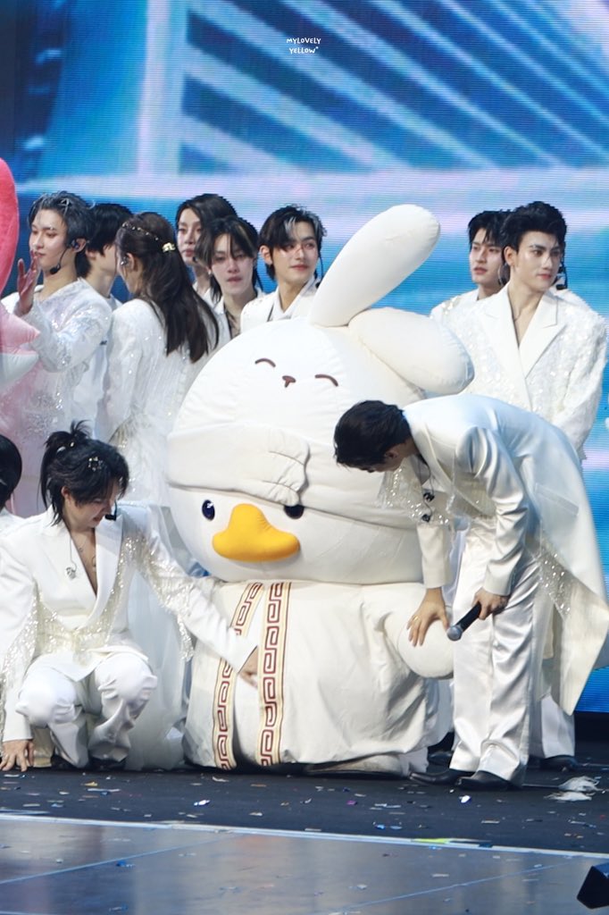 MYLOVELY_YELLOW🌙🐰✨️ tweet media