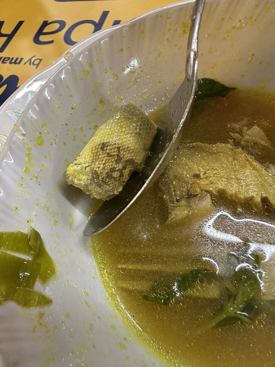 bopo_jodhipati's tweet photo. Kok motif kulit ikannya kayak uler motif kulit uler 😭😭😭😭 https://t.co/yMNDu0yocC