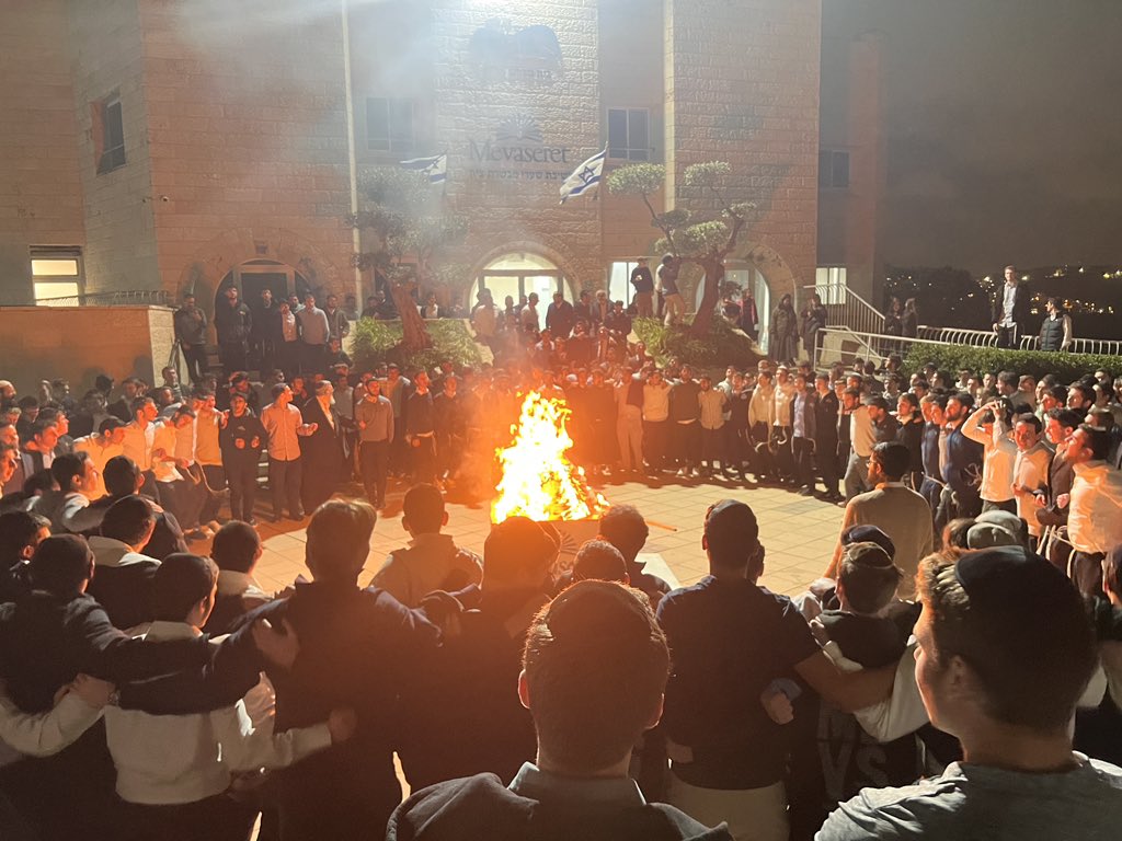 Yeshivat Sha'alvim tweet media