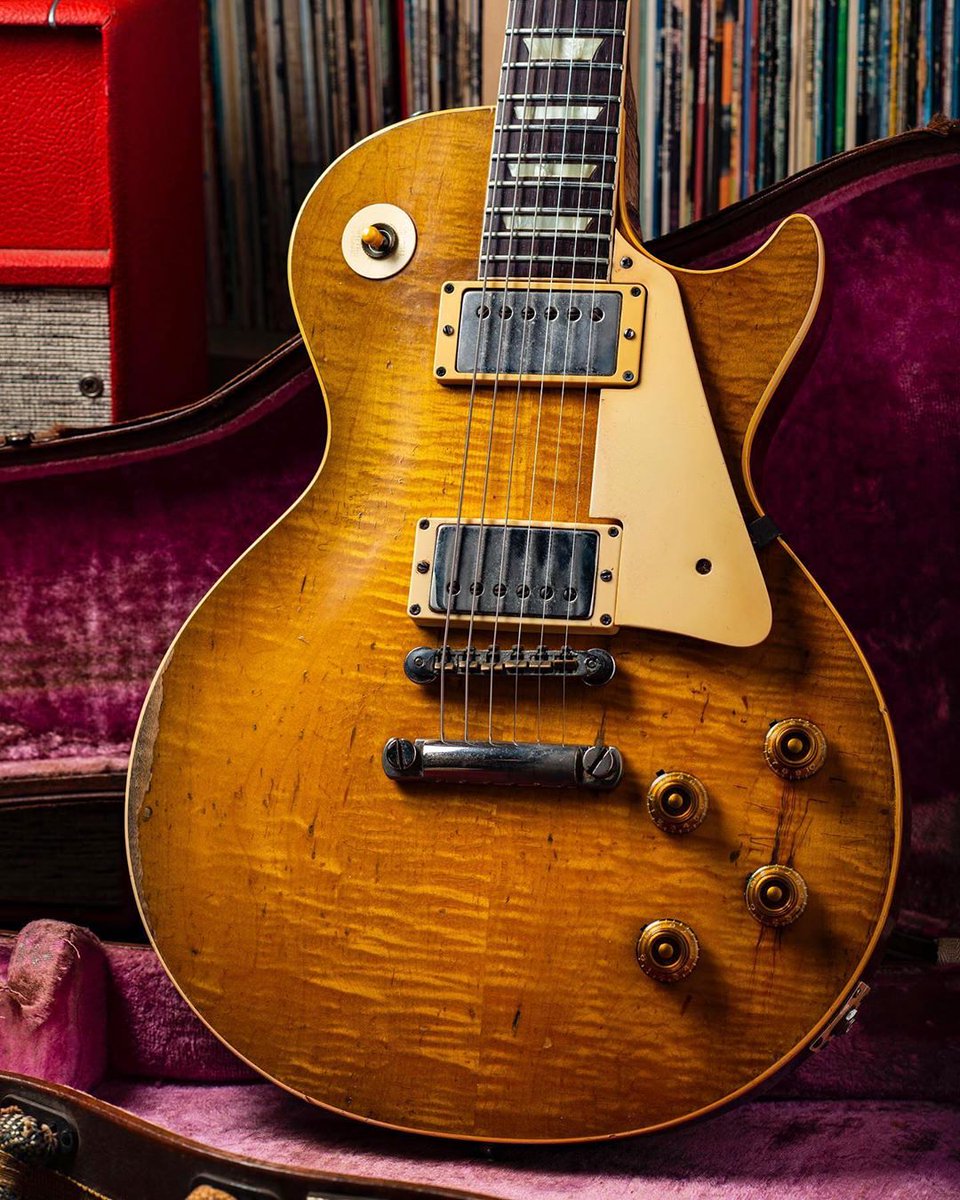 muerdekeroyo's tweet photo. Happy birthday BERNIE MARSDEN!!
(May 7, 1951 - August 24, 2023)
Bernie Marsden's "The Beast" 1959 Gibson Les Paul
#guitar #Gibson #FamousGuitars #BernieMarsden #Whitesnake https://t.co/J91fVTwYAM