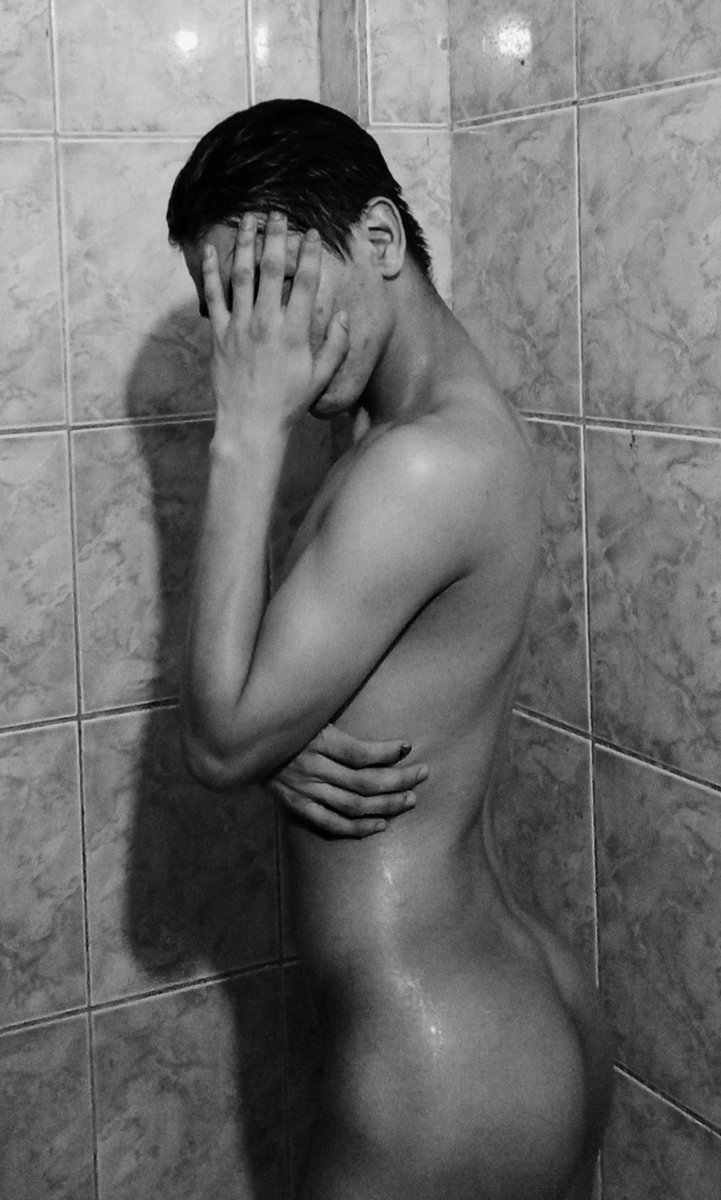 cat_aimar's tweet photo. Refrescando el cuerpo 💦 https://t.co/T0yqGeEyq9