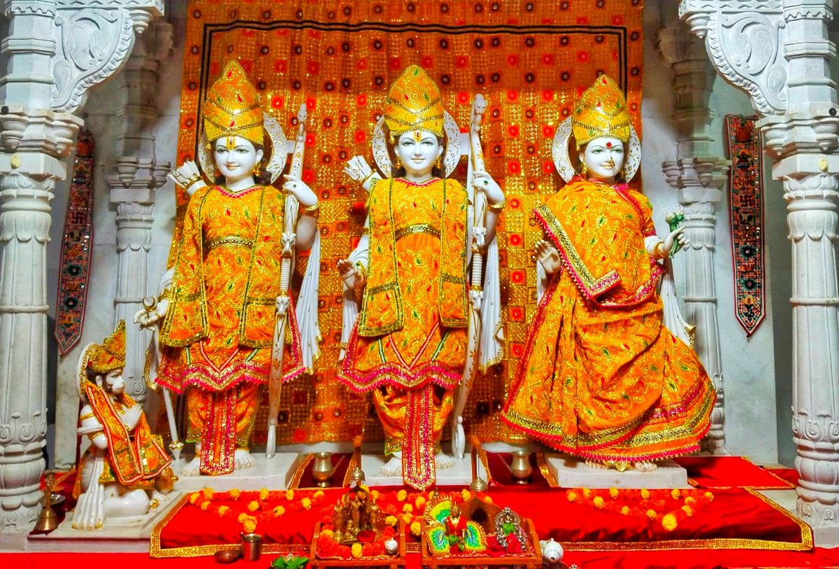 राम मंदिर, प्रभासक्षेत्र - गुजरात (सौराष्ट्र),
दिनांकः 07 मई 2026, वैशाख कृष्ण षष्ठी - गुरूवार
मध्याह्न शृंगार
05269000

प्रभास तीर्थ में हिरण्या नदी के किनारे बिराजमान भगवान श्रीराम प्रभु के तीर्थ पहुंचने के लिए लोकेशन लिंक:📍maps.app.goo.gl/CX1PNMbUXHzrj8…