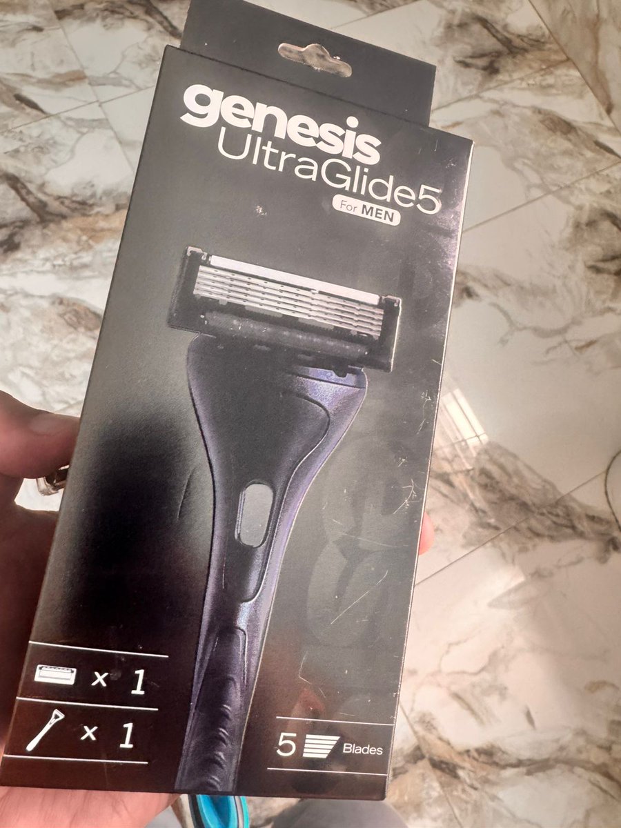 iamlaeeqahmad's tweet photo. Gillette is leaving Pakistan.
Treet just launched a blade that matches them on quality, beats them on price.

I know this because I used it this morning.

Most investors are still staring at P/E ratios. The shelf already told the story.

Financials show you what happened. Products show you what's coming.

(Disclosure: I'm a Treet shareholder. Do your own research.)