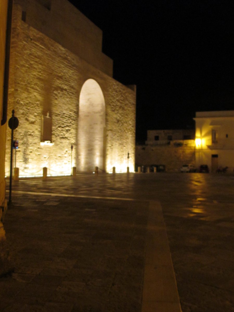 ILSOTRANTO's tweet photo. ✨ Special Offer – Italian Course 🇮🇹

📍 1-week intensive program
📅 11 May – 15 May 2026
📚 15 lessons included
👤 €267 per person

Small groups • Expert teachers • Interactive learning

📩 info@ilsonline.it
📞 +39 0836 805350

Limited spots – Book now!
#ItalianLanguageCourse https://t.co/TLU1vSGsO9