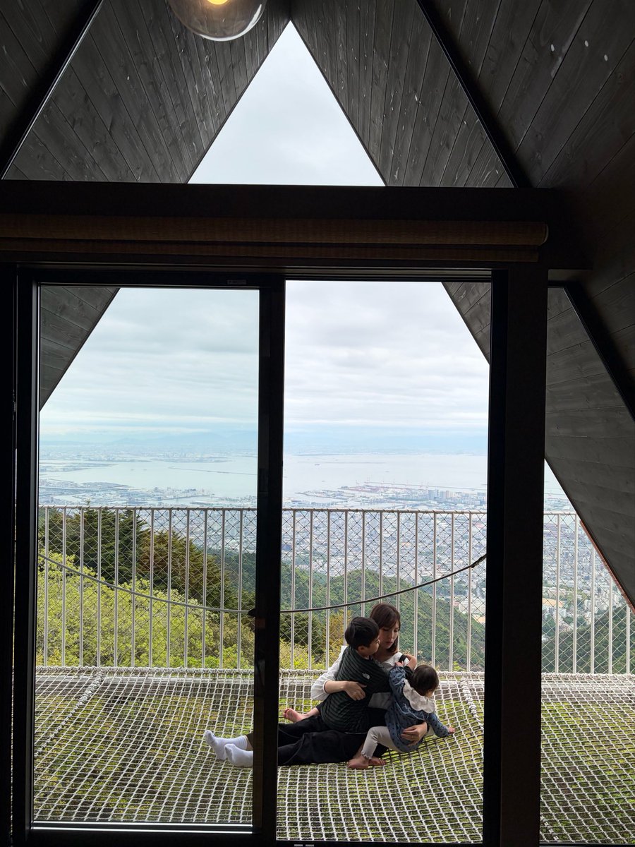 aaaai09130706's tweet photo. 関西で過ごしたGWでした✨
これは六甲⛰️

また労働に勤しもう〜〜 https://t.co/jdFIzWSYbv