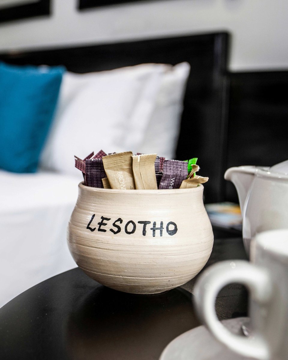 avanimaseru's tweet photo. The more nights you book, the more you save because a longer, more relaxing holiday should come with a great discount. Treat yourself!
#avani #avanihotels #avanimaseru https://t.co/bHx0Qj9xnS