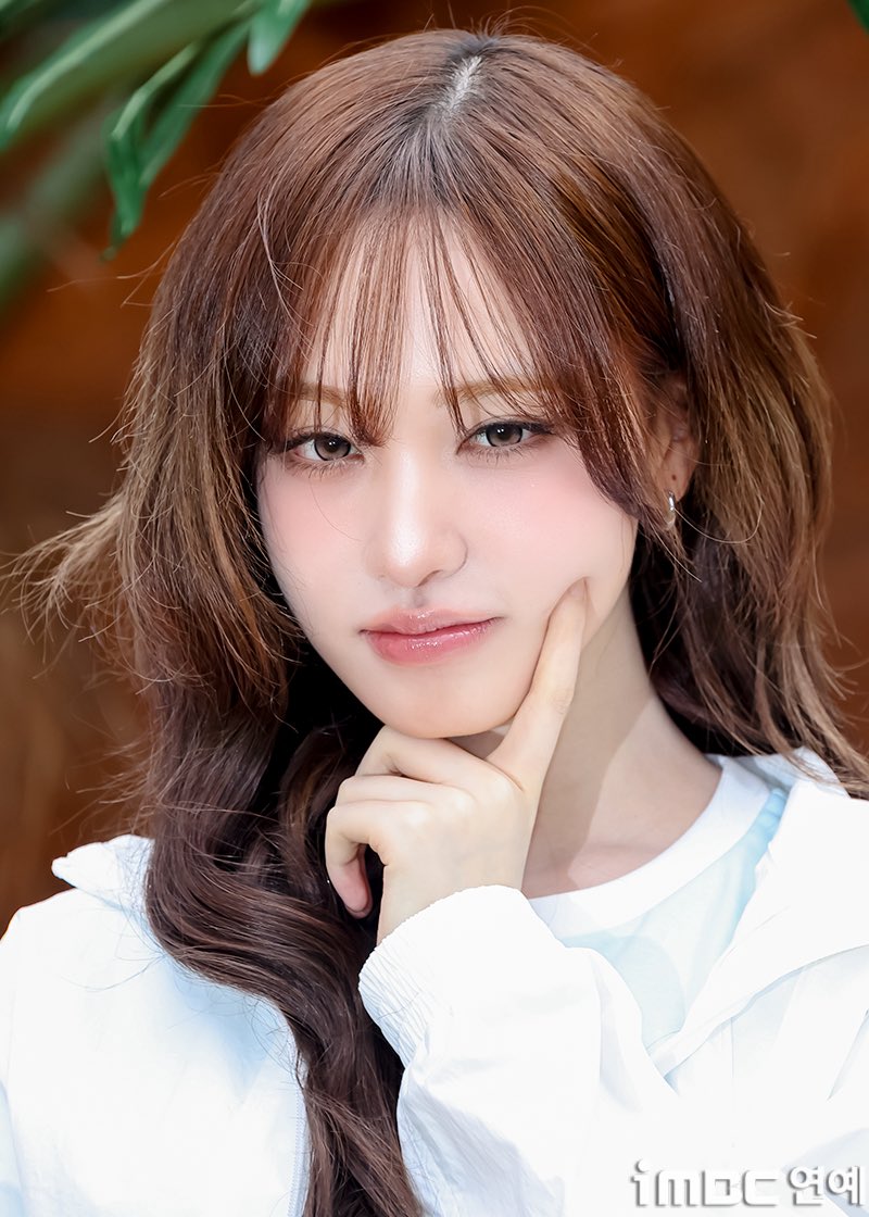 euaiox's tweet photo. 260507 Liz at K-SWISS Photoshoot

#리즈 #LIZ 
#아이브 #IVE #リズ

cr: iMBC https://t.co/oPQcFTy3cL