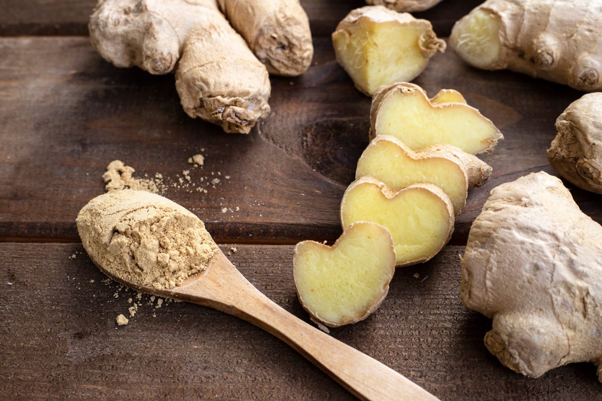 Onyekaa_Ezugwu's tweet photo. Eat these if you're sick:

-Always tired: Eat banana 
-Joint pain : Eat tumeric
-Drink skin: Eat avocado 
-High cholesterol: Eat egg and oat
-High blood sugar: Eat beetroot 
-Anxiety: Eat dark chocolate 
-Slow metabolism: Eat ginger 
-Weak Immunity: Eat ginger 
-No erection: Eat watermelon 
-Poor eye sight: Eat carrots
-Weak bones: Eat red meat and fish 
-Loosing hair: Use clove or onion water to wash your hair
-Poor digestion: Eat cabbage 
-Prostate health: Eat tomato 

Remember to check your blood sugar today. (FBG)
Also check your BP today. 

Repost for others to learn!