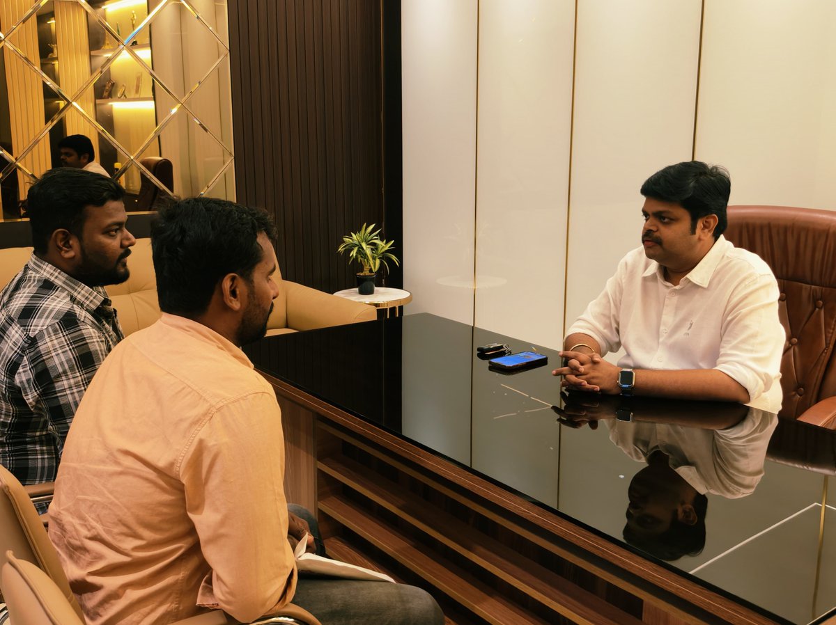 RamCinemas's tweet photo. Get ready Anbana Fans !!
#RamCinemas &amp; @TvlSFC planning for a massive FDFS Celebration for @Suriya_offl Sir #Karuppu 
#KaruppuFDFS gonna be filled with MASS &amp; MEGA theatre moments 😎
Lot More Surprises loading &amp; FDFS bookings announcement soon✨
#KaruppuInRamCinemas https://t.co/odgayZci78