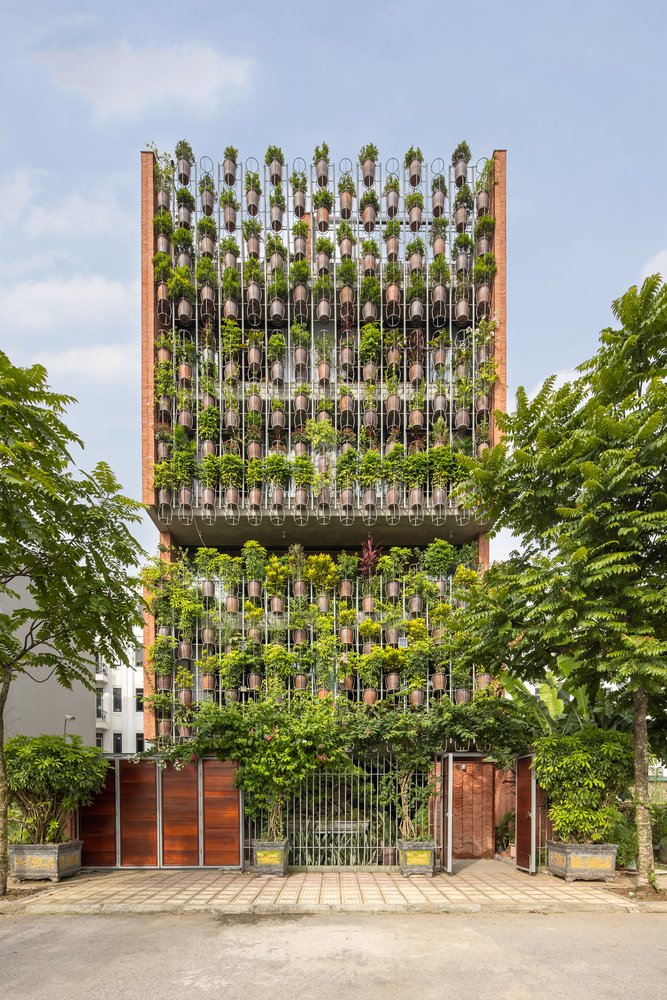 illustrarch's tweet photo. Flying Vegetation by H&amp;P Architects

#greenarchitecture #facadedesign #vietnamarchitecture https://t.co/buAfI0BB8t