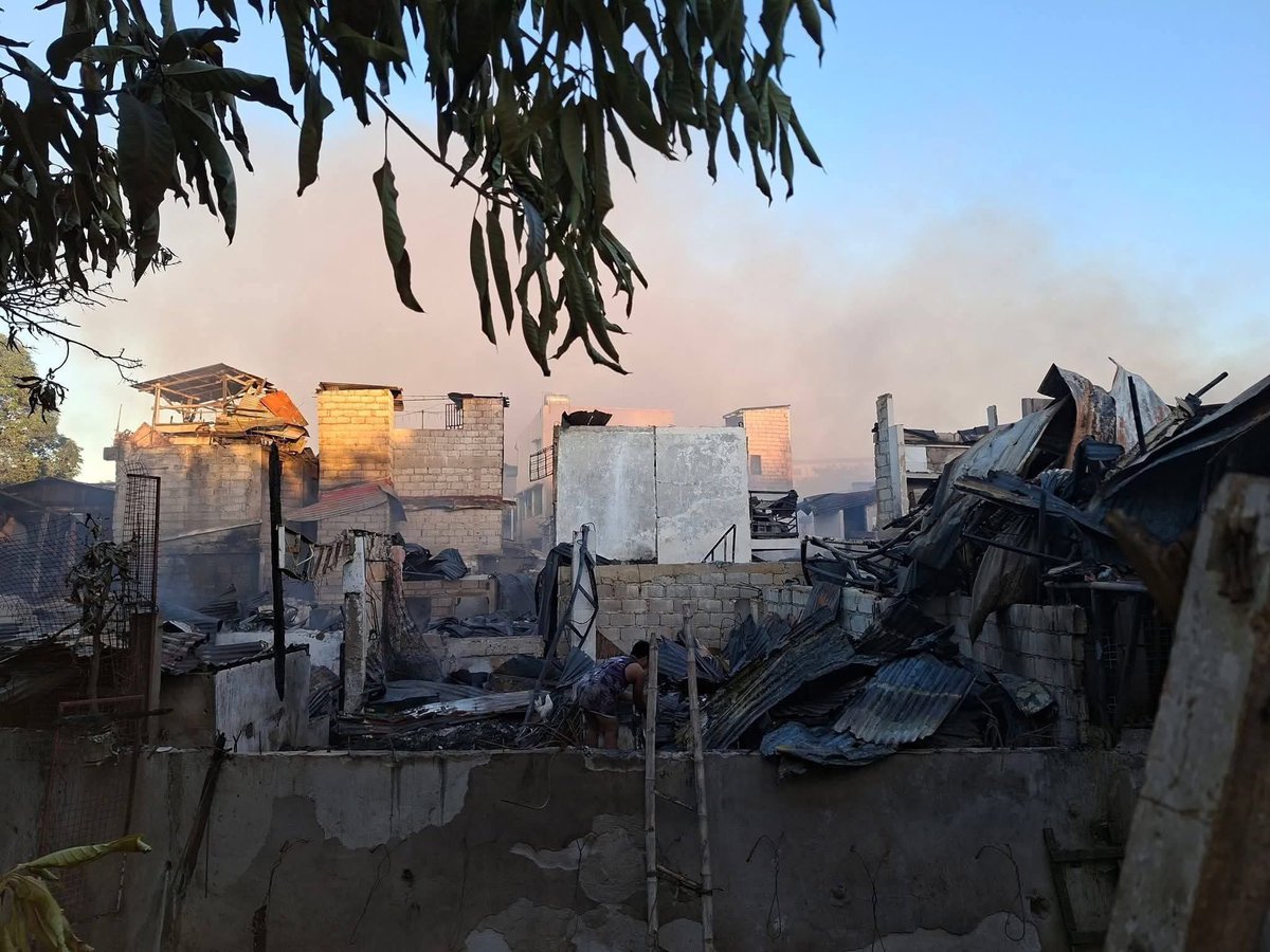 alex_park61's tweet photo. Hello everyone!

I honestly don't know if this donation drive will work out, but I'm trying my luck because this is the best way I can help as of the moment. Even the smallest amount can already make a difference for the fire victims in Lower Brgy.
Parañaque City 

#PisoForACause https://t.co/Lebt6ZPjDf
