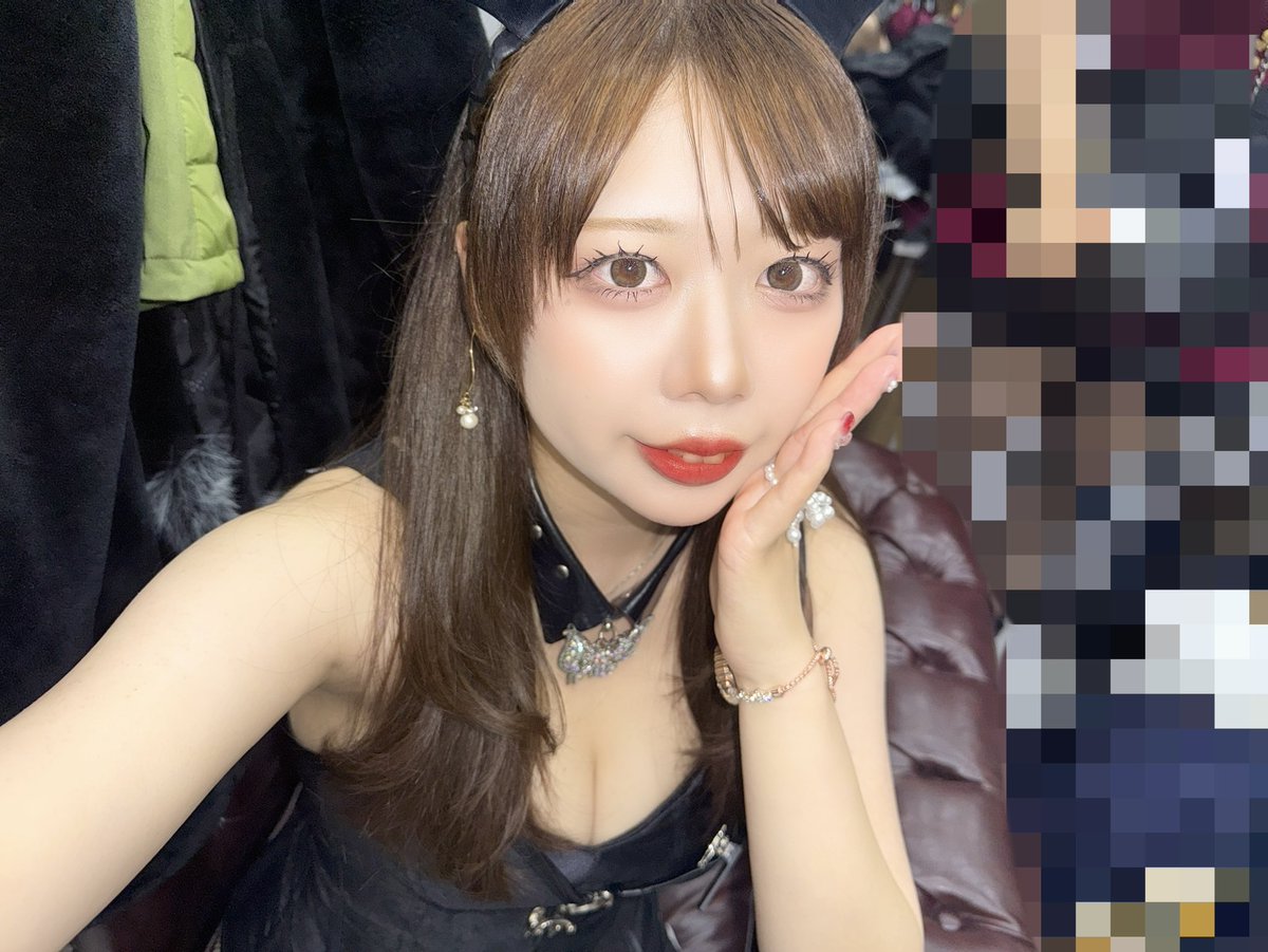 あみ tweet media