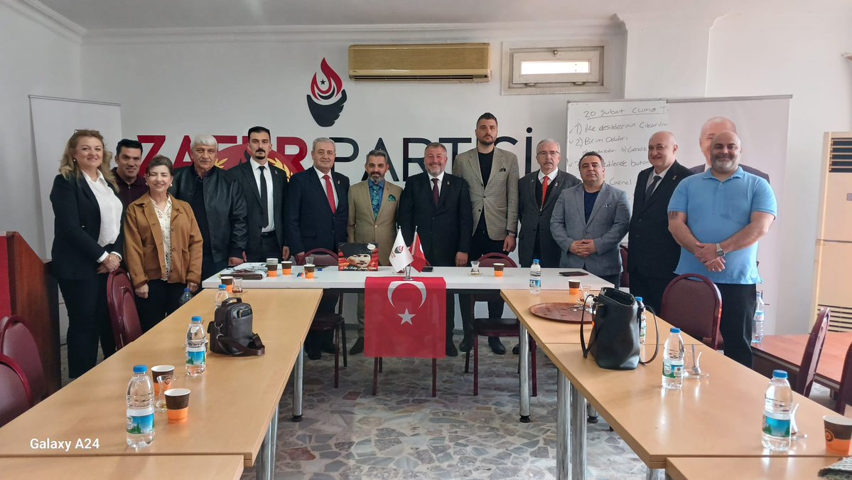 📍ÇEKMEKÖY İLÇE BAŞAKANLIĞI

Çekmeköy Sivil Toplum Kuruluşları ziyaret kapsamında, çekmeköydeki evimiz Zafer Partisi Çekmeköy İlçe Başkanlığımızda soluklandık. İlçe Başkanımız Sayın <a href="/hasim_yalcn/">Haşim yalçın</a>  ve bir birinden değerli yönetim kurulu yol arkadaşlarımız ile hasbıhal eyledik.