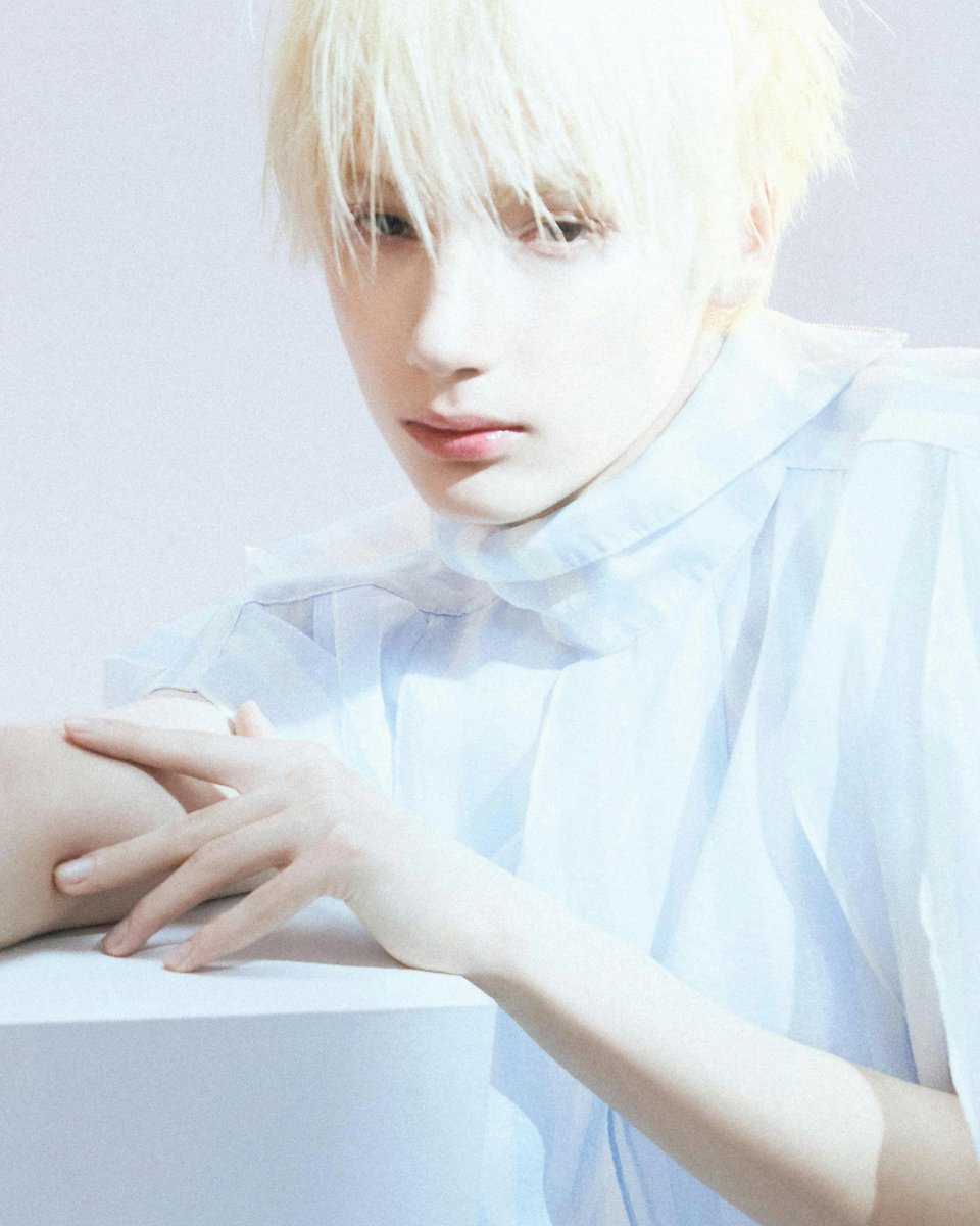 L’OFFICIEL 여기 진짜 보면 볼수록 화보 느좋으로 찍으신다...
