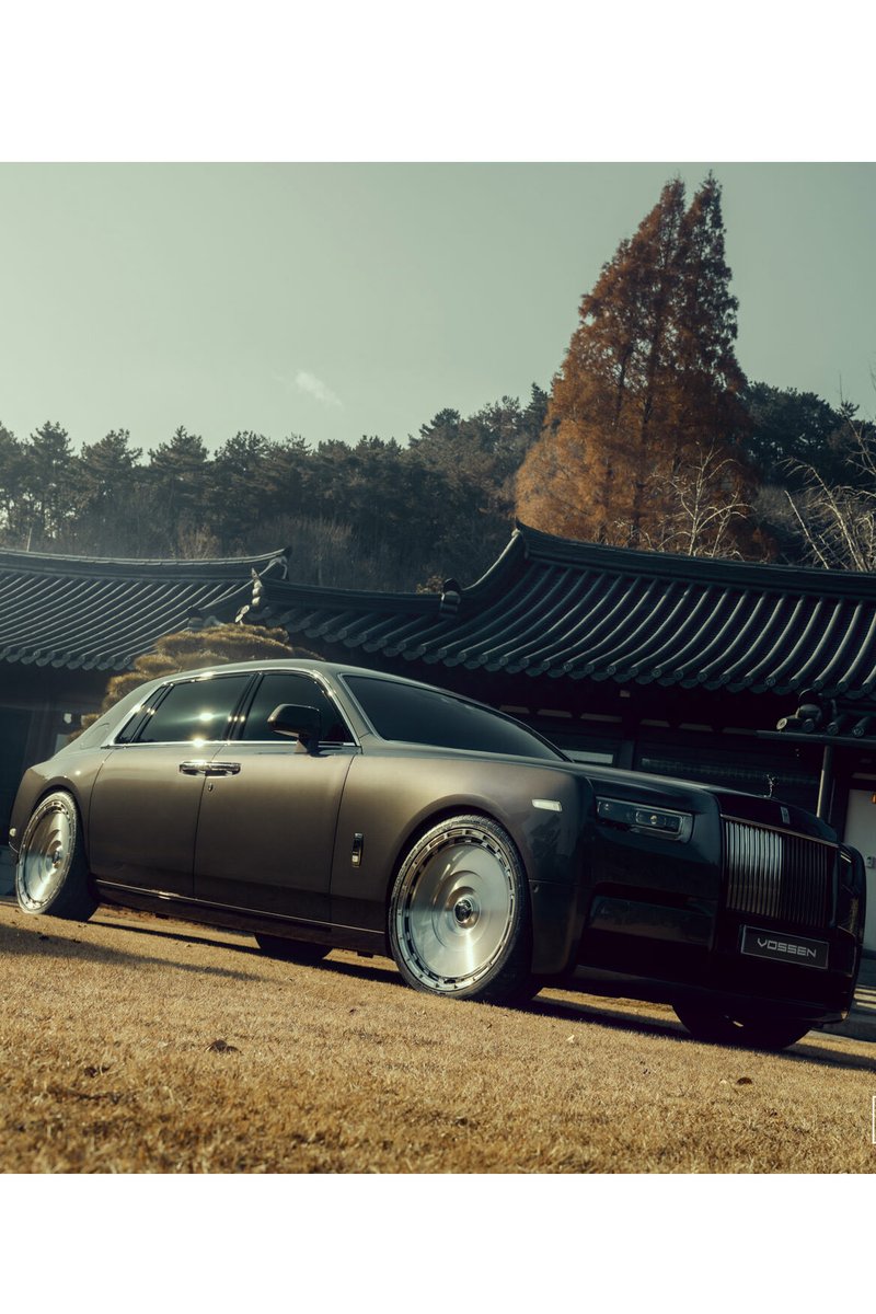 VOSSEN_JAPAN's tweet photo. ロールスロイスファントム on Novitec x Vossen SP3 
F/R : 24x10 フィニッシュはブラッシュドグロスクリア 

Shop @stage_vossen_korea 
Photo @williamstern https://t.co/YLf45jc17b