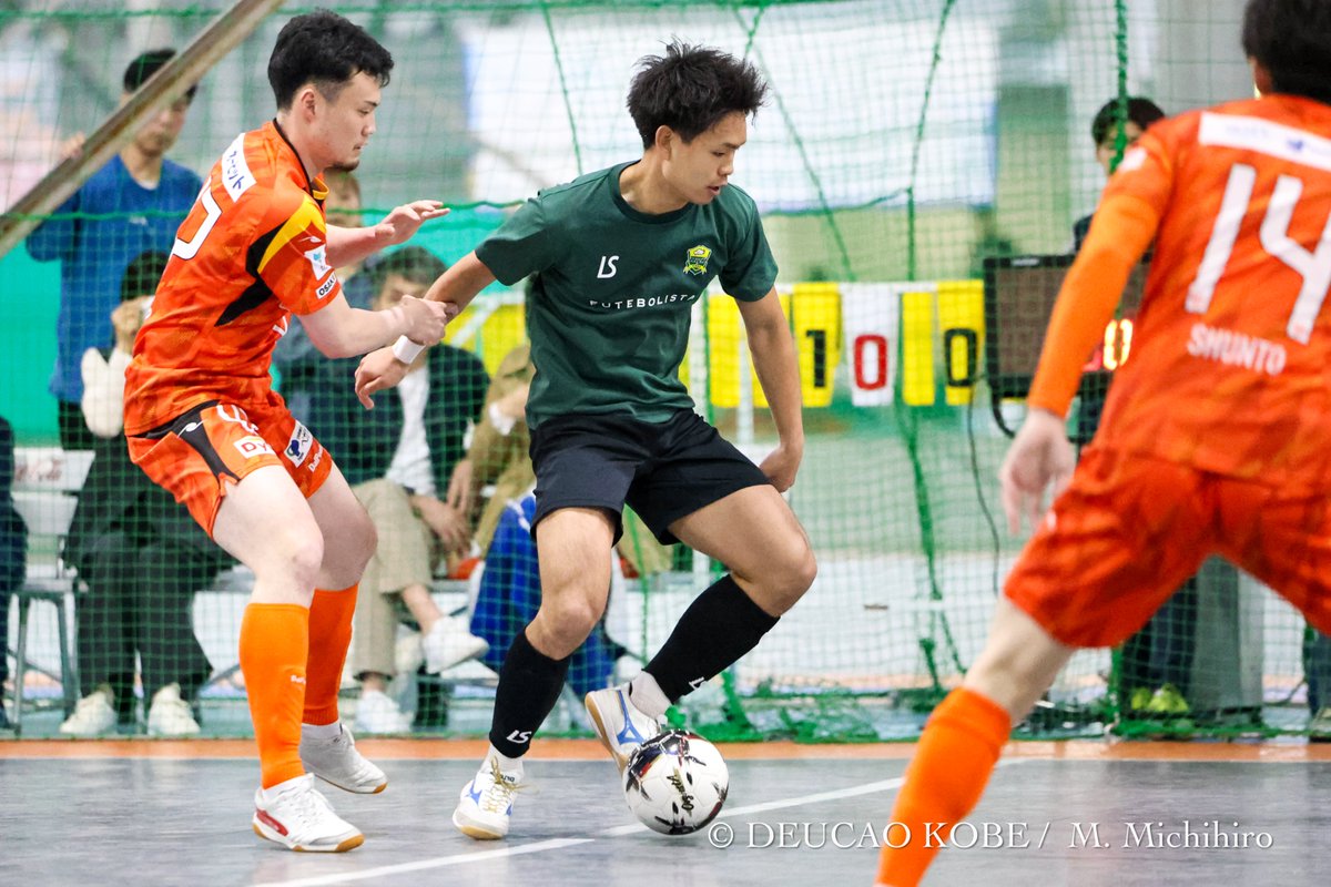 deucao_official's tweet photo. 🟢TRM結果🔥

🗓️5月6日（水祝）
🆚シュライカー大阪
🏟️マグフットサルスタジアム

神戸2-2大阪
(1st 1-1、2nd 1-1)
得点：美馬、上杉

3本目
神戸1-1大阪
得点 : 松友

✅https://t.co/lVXICEADjr

現地観戦いただいた皆様、審判の皆様、#シュライカー大阪 の皆様ありがとうございました💫

#デウソン https://t.co/pzHMeQGo8q