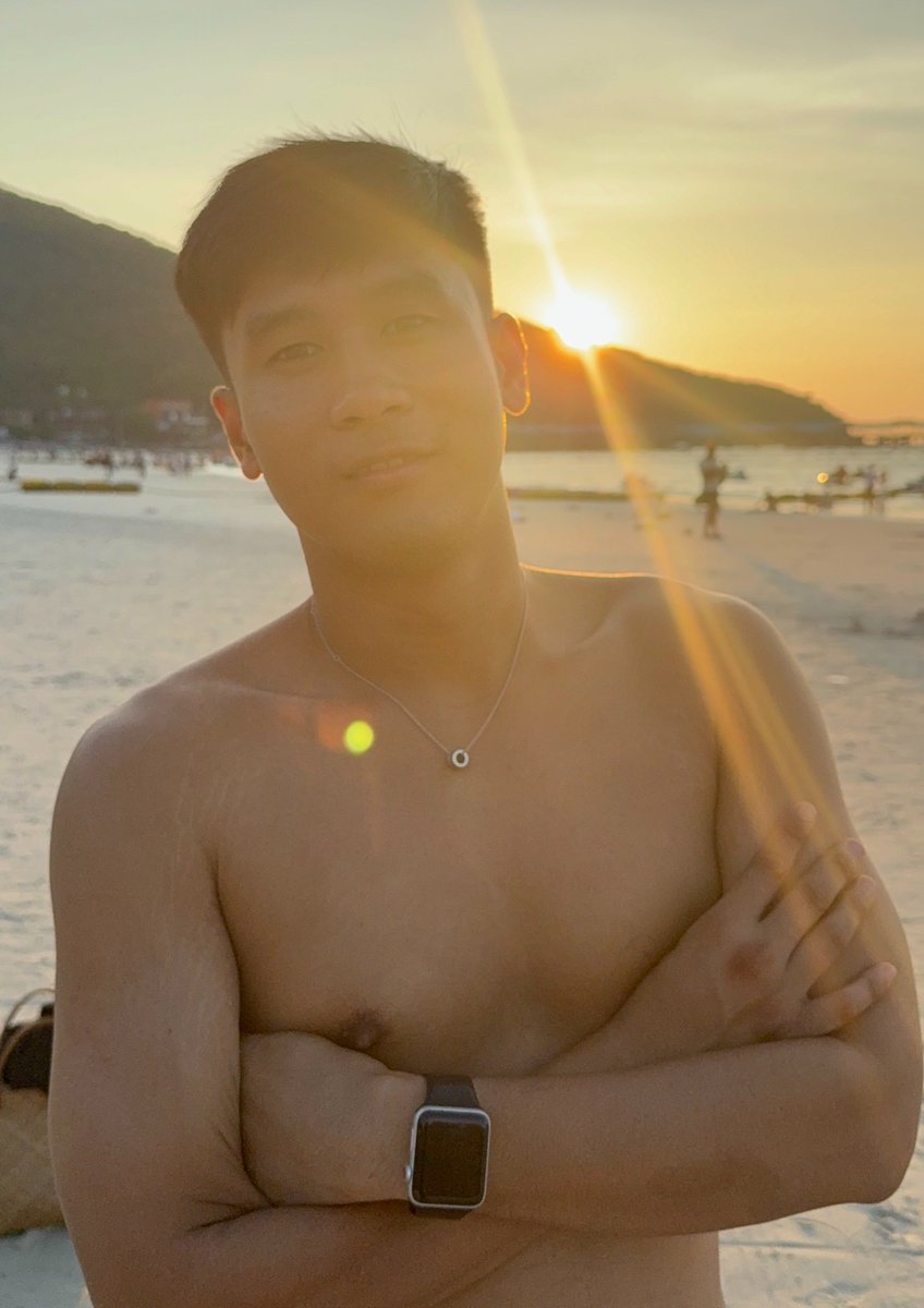 flukraider's tweet photo. ถ่ายที่พัทยา แต่ตัวอยู่ภูเก็ตเชคอินก่อนจะกลับ เที่ยวคนเดียว แนะนำที่เที่ยว DM เลยคับ 🥲🤣 #ภูเก็ต #ป่าตอง https://t.co/3inqMtq03I