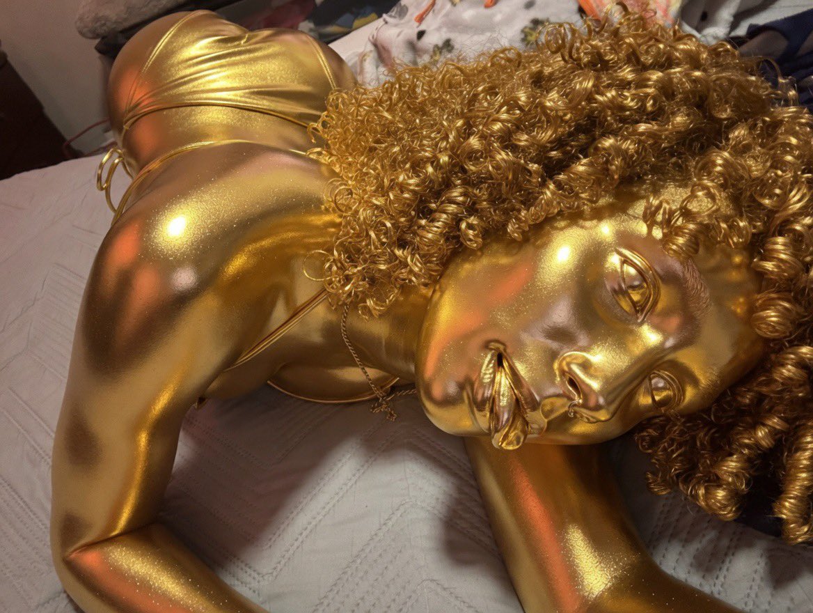 Golden Ebony King Caitlyn 🌟 (18+) tweet media
