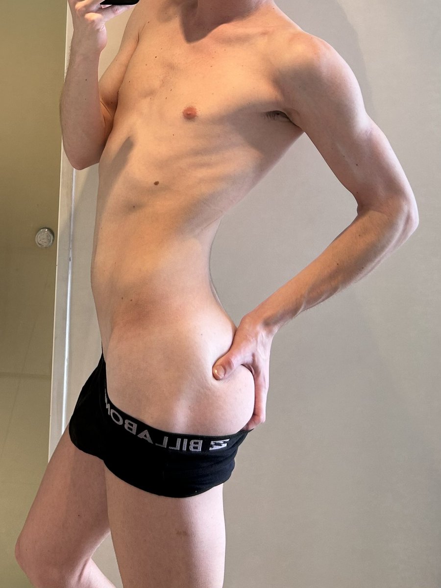utwinkkk's tweet photo. alguien quiere ver más? 🥵

#chudai #gay https://t.co/VkFpUh5QQM