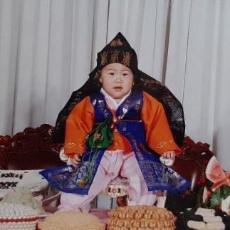 wooeongkc's tweet photo. 하 내가 이 애기 머리 자라나는것도 보고 https://t.co/nNTIshXc0H