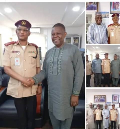 FRSCSMUnit8Abj's tweet photo. The New Sector Commander of FCT during a Courtesy Visit: Corps Commander T. Iliyasu, with the Mandate Secretary, Transportation Secretariat, Rt Hon Chinedu Elechi, &amp; the Director, Security Services Dept, FCTA, Adamu Gwary, on 15/04/26, alongside senior officers of the Command https://t.co/eIxKqcE7Xr