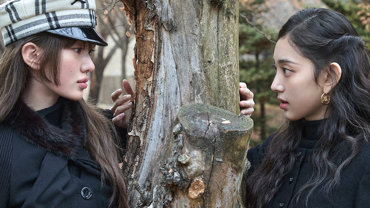 kiiiyuriii's tweet photo. what yuri drama is this https://t.co/Hc9IiYCCEd