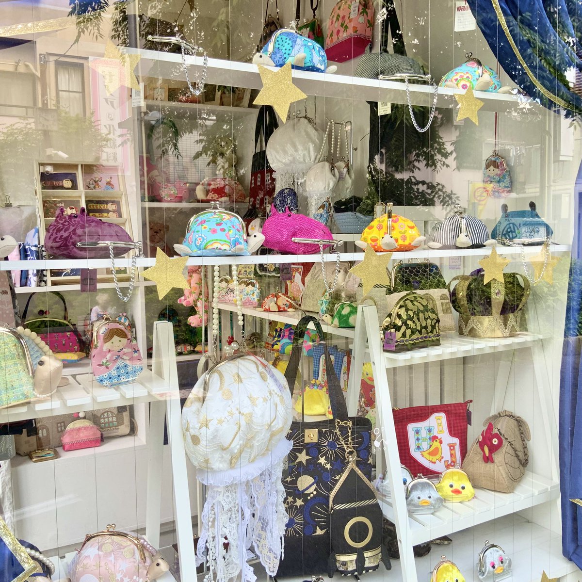 OPAgallery/shop tweet media