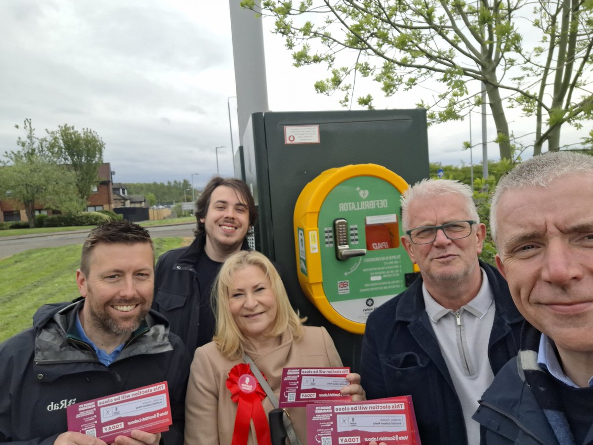 johnadgrady's tweet photo. Great to be out making the case for change with our first class candidate @pauline4glasgow and @Lalley4Labour

Reject Reform. Beat the SNP. Vote @ScottishLabour https://t.co/SlFkyKiFCk